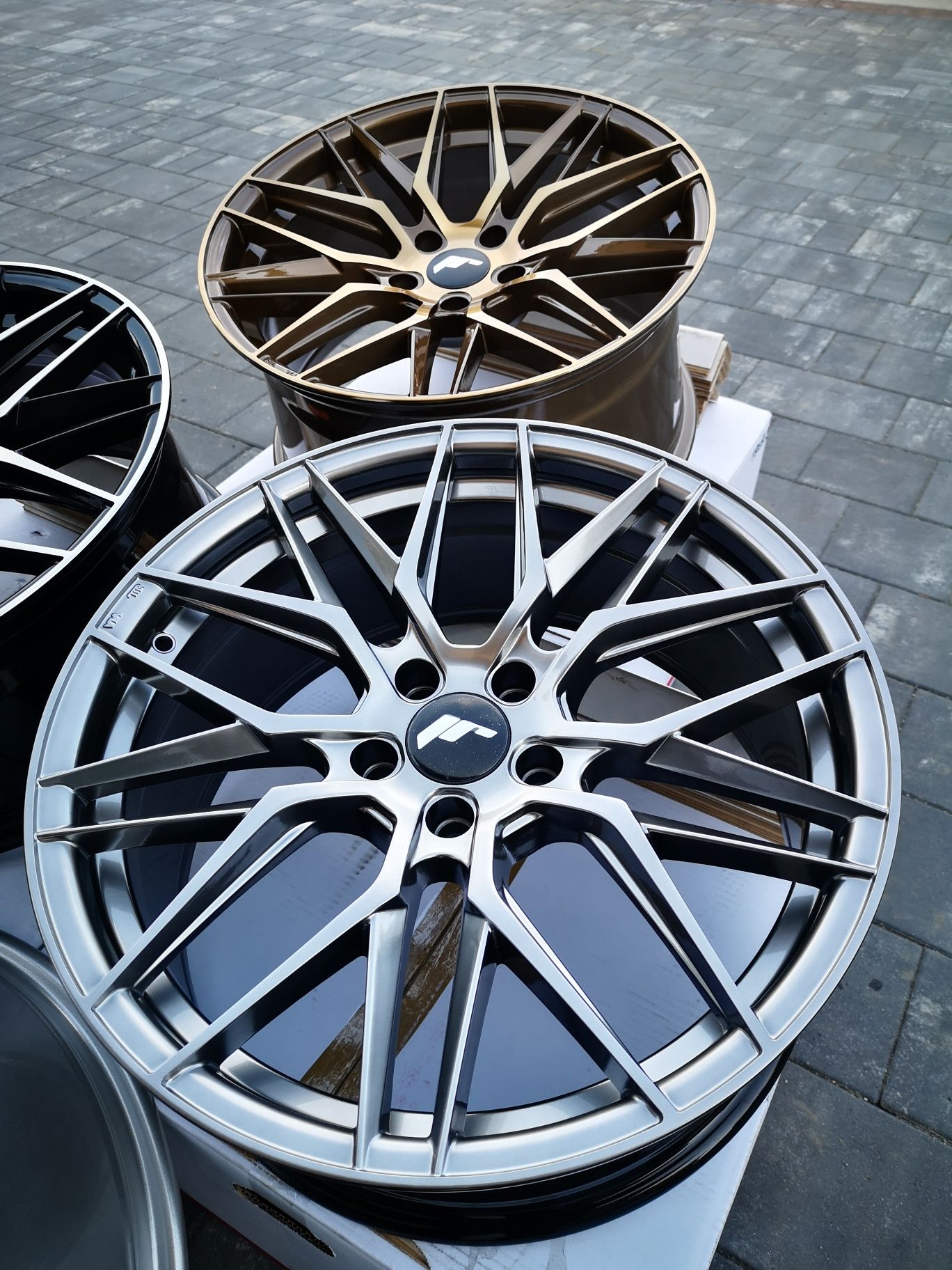 Felgi Japan Racing JR28 18" 19" 18x8,5" 18x9,5" 5x120 BMW 5 E60 xDrive