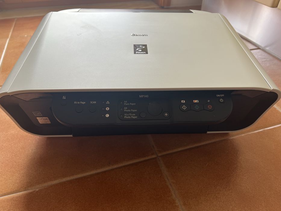 Impressora multi-funções Canon MP140