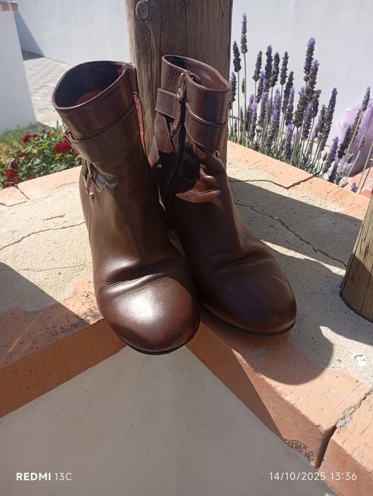 Vendo botas e sandálias 36