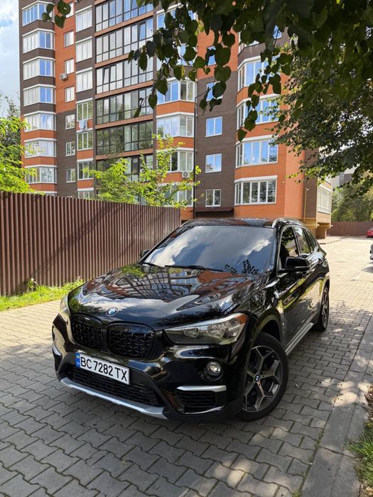 Продам автомобіль BMW x1 f48 2.8i xDrive