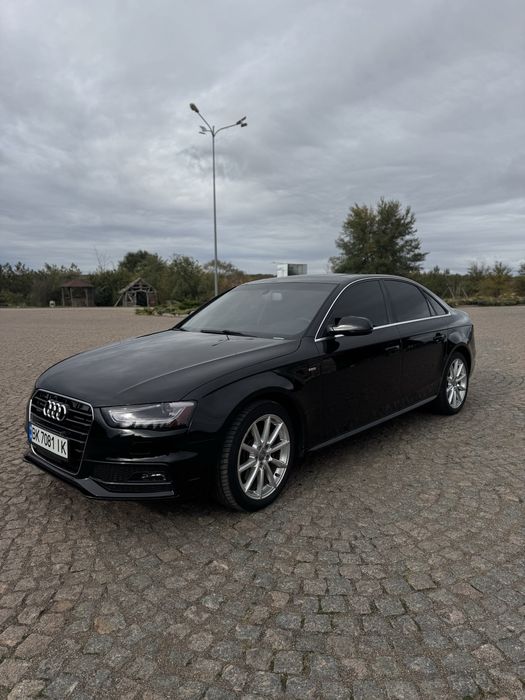 Продам власне авто Audi A4 B8.