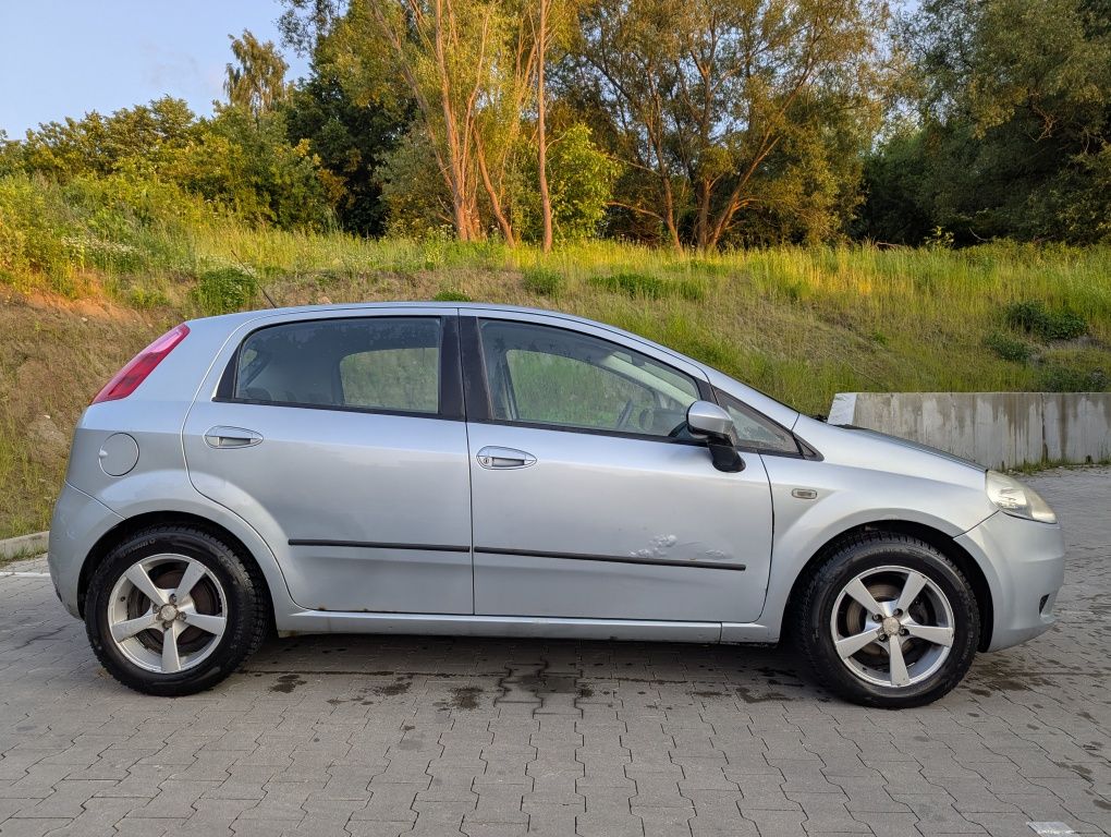 Fiat Grande Punto 1.4 8V 77 KM + LPG 2007 r. Klima OC 01/2026