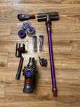 Dyson v7 animal odkurzacz bezprzewodowy plus alcesoria