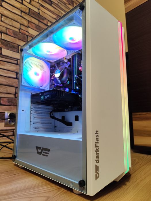 Komputer gamingowy super stan