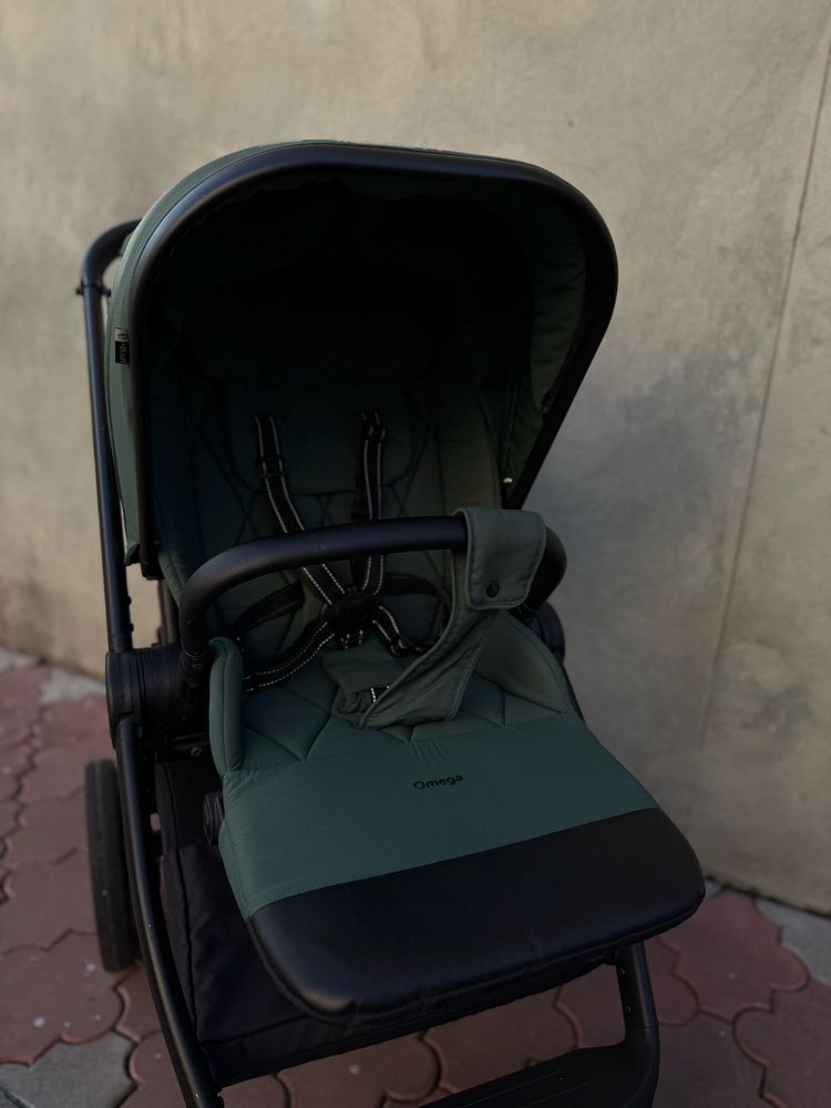 Carrello Omega Plus 3в1 Люлька + прогулянка + автокрісло.