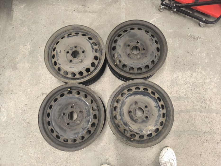 Felgi stalowe golf 5 5x112 15