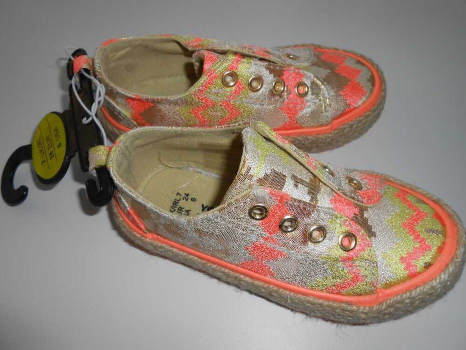 Кеди young dimension 23 розмір сліпони