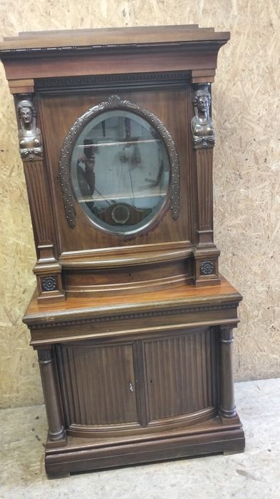 Pałacowy kredens w orzechu okazja