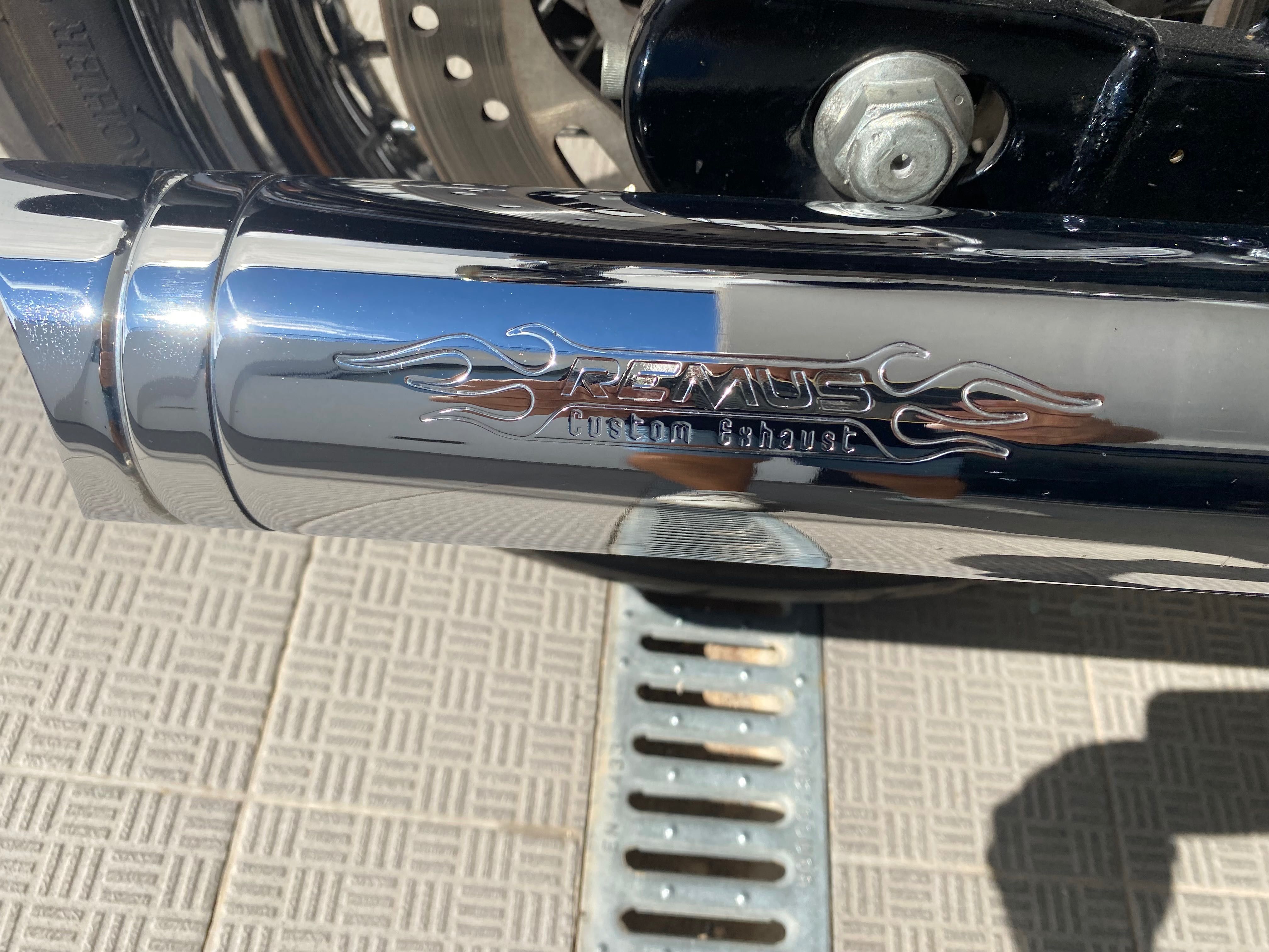 Harley Davidson Dyna Street Bob 1600, 2007