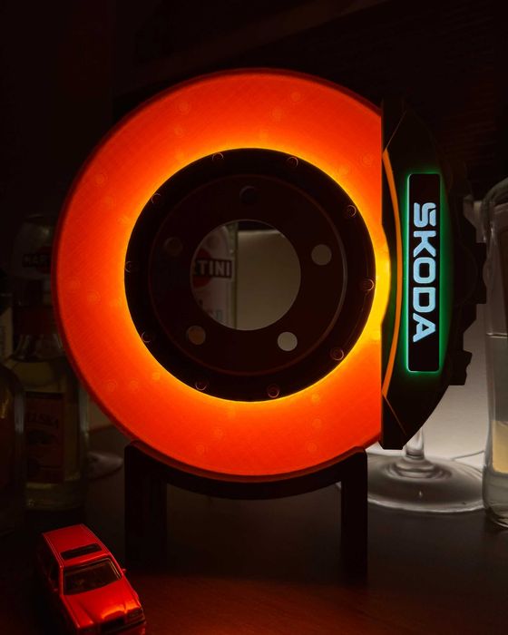 Lampa „tarcza hamulcowa” Skoda – idealna dekoracja dla fana aut