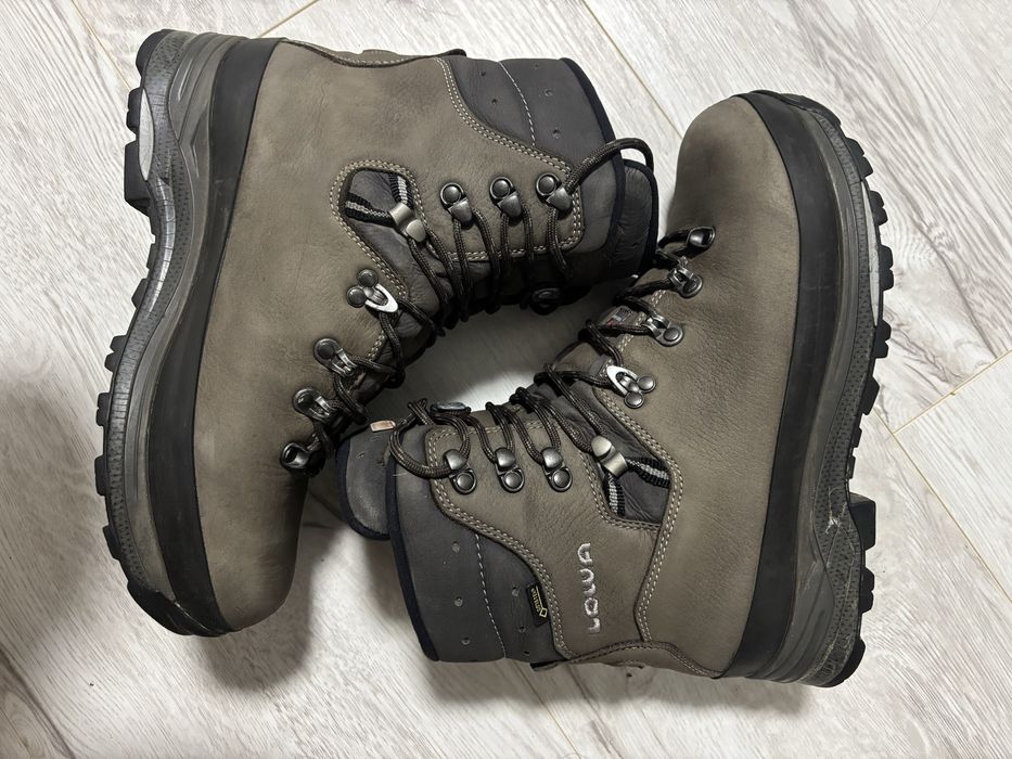 Lowa tibet superwarm gtx 41 розмір