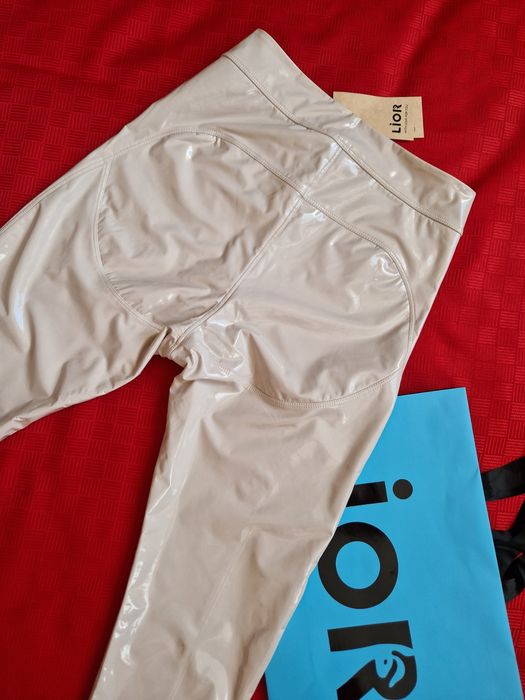 Лакові бежеві лосини Lior Ліор розмір L PUSH UP штани