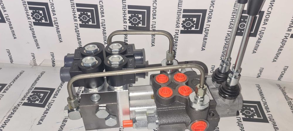 Болгарський гідророзподільник Badestnost для навісного МТЗ, ХТЗ, ЮМЗ