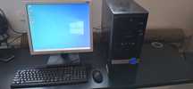 Komputer z monitorem