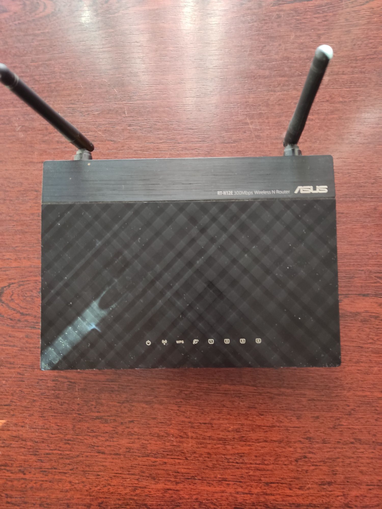 WiFi роутер ASUS RT-N12E