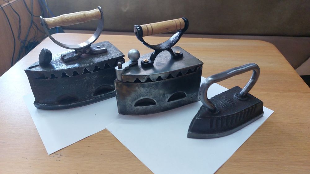Чугунный утюг ЗИЛ раритет 3,5 кг