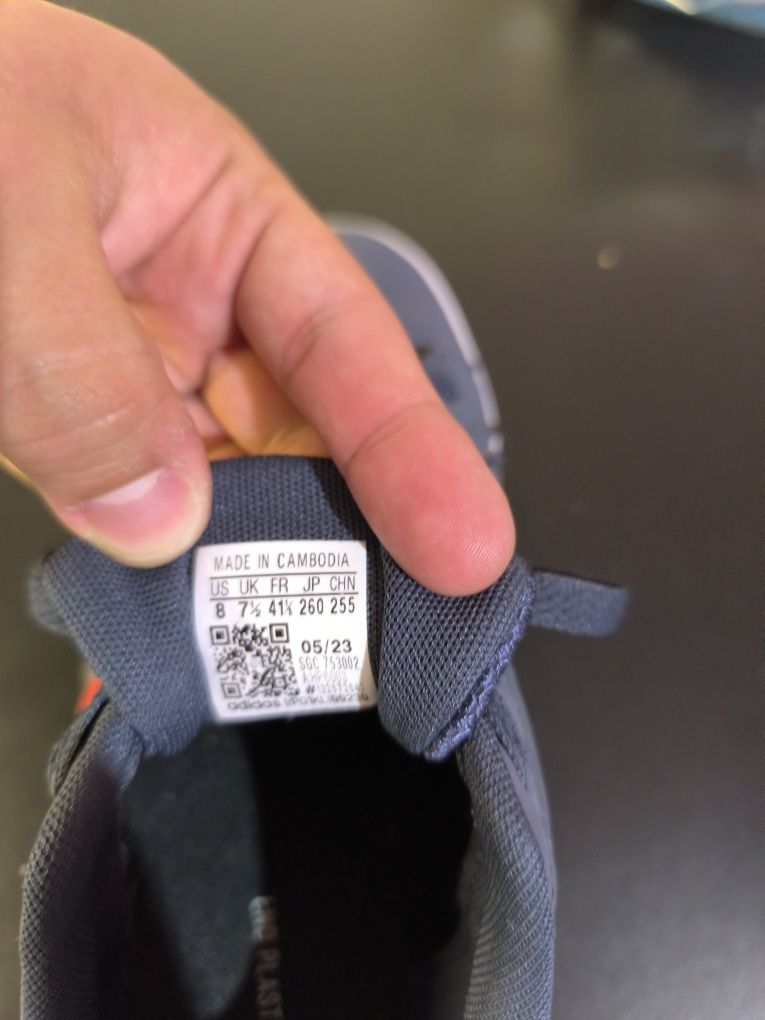 Sapatilhas adidas usadas mas em bom estado