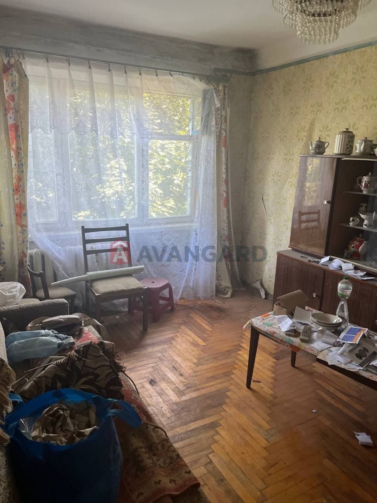 Двокімнатна квартира на Космосі 'під ремонт'
