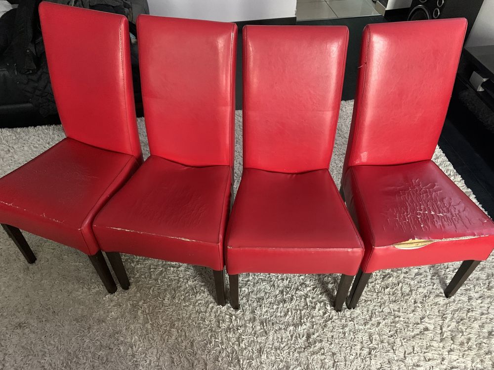 Krzesła cztery sztuki