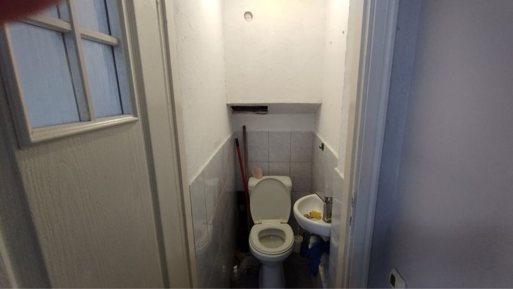 Здається приміщення Південно-кільцева 25