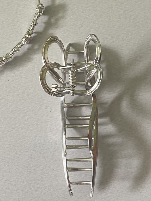 Srebrna opaska i spinka do włosów