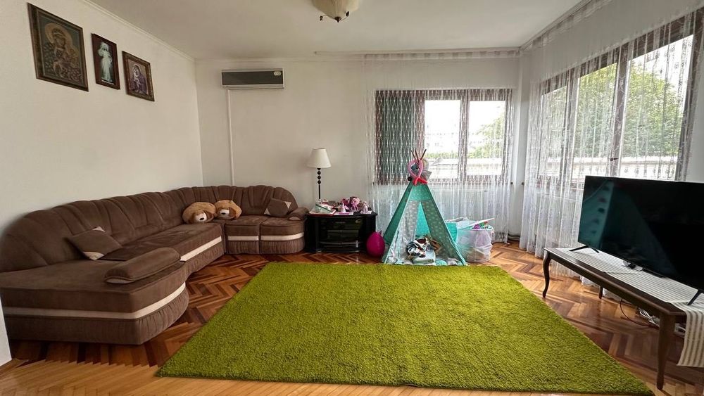 Продаж особняка в центрі міста