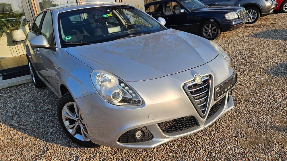 Alfa Romeo Giulietta z Niemiec 1 wlasciciel bezwypadek serwisowany wzorowy