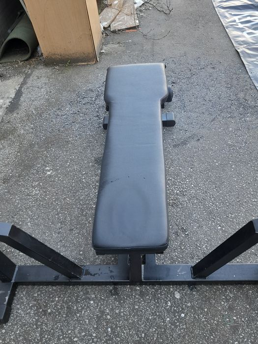 Banco supino regulável