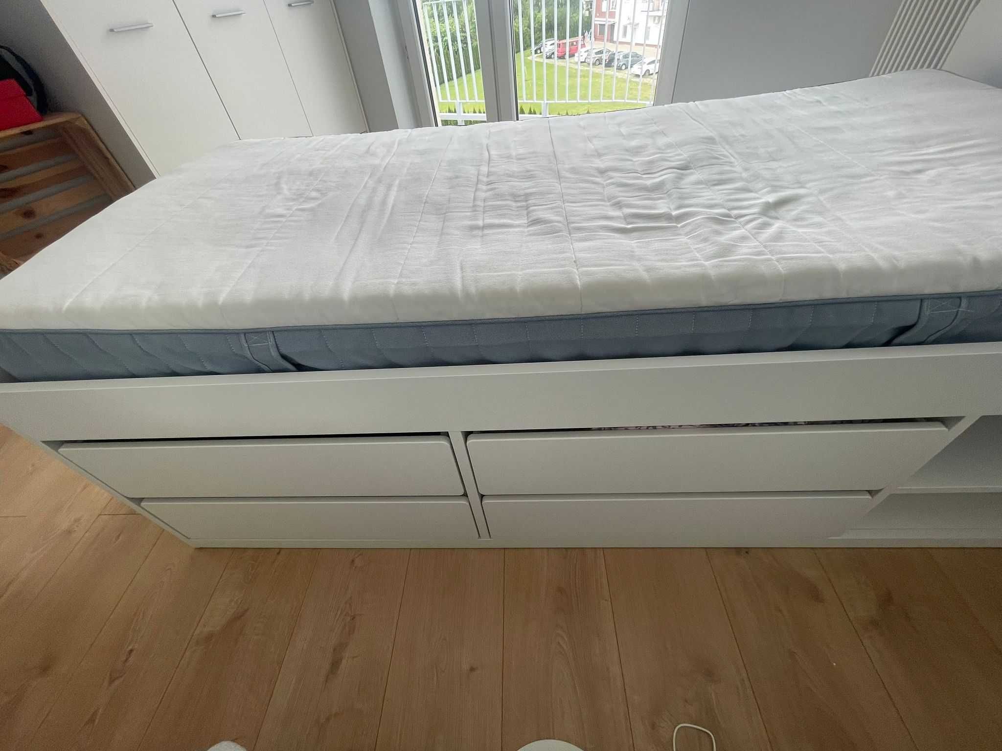 Łóżko ikea släkt z materacem