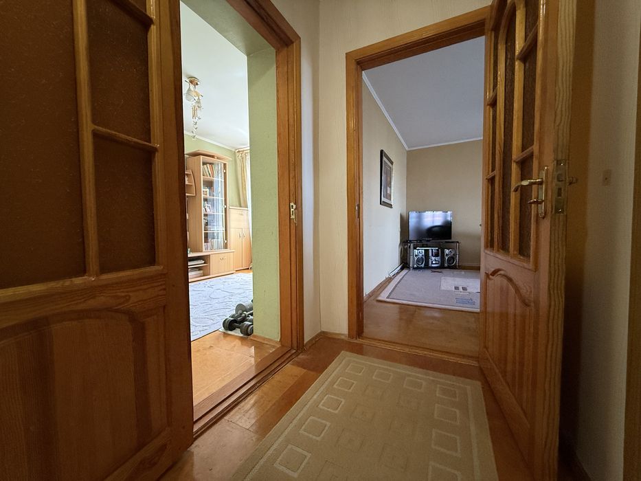 Продаю 2х кімнатну квартиру в ценральному районі міста