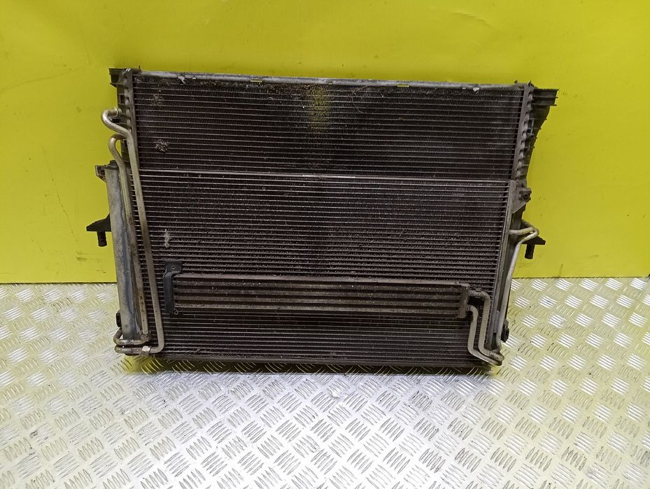 Касета радіатора 3.0d Туарег Volkswagen Touareg GP BKS 3.0 радиатор