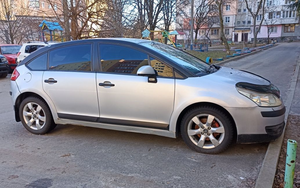 Citroen C4  2006року.  Автомобіль сів і поїхав, без вкладень!