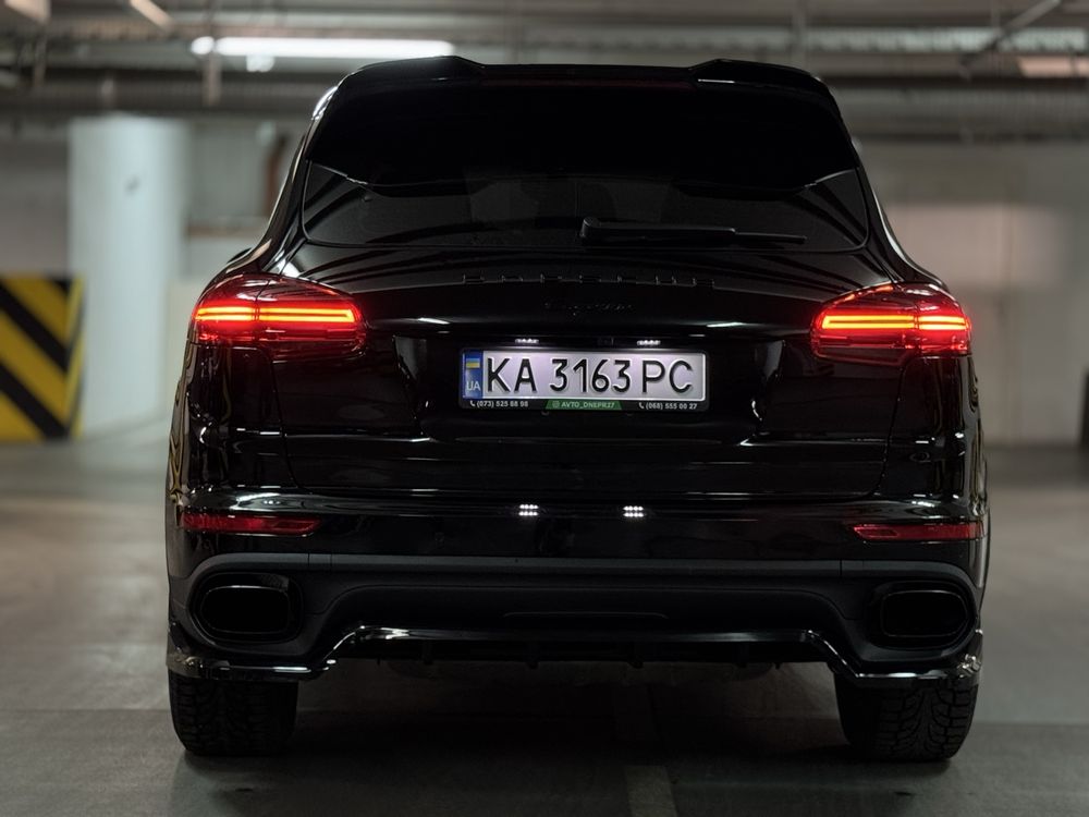 Porsche Cayenne 2016 3.6 атмосфера
