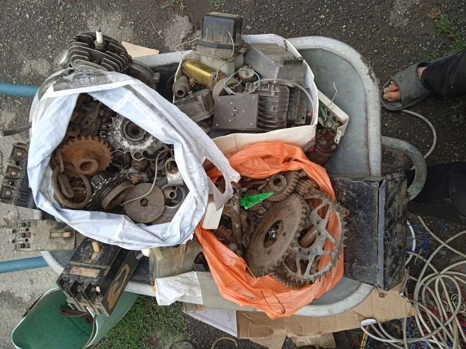 Продам жалюзи м412 коьца зил130