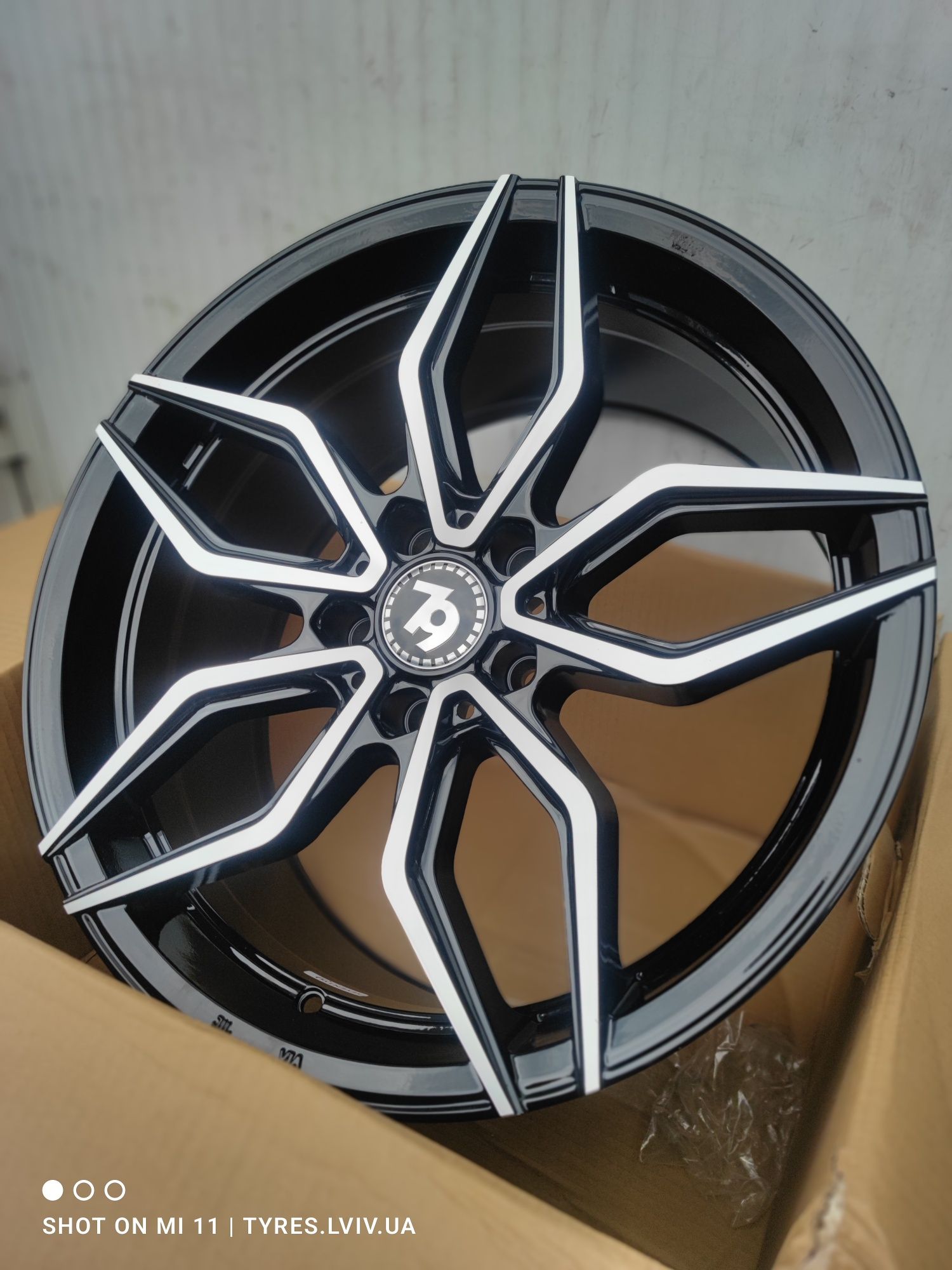 Диски 5*120 19 для BMW F10 F30 F32 F34 F25 F15 E70  Tesla S