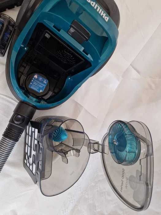 ODKURZACZ Philips 5000 series JAK NOWY