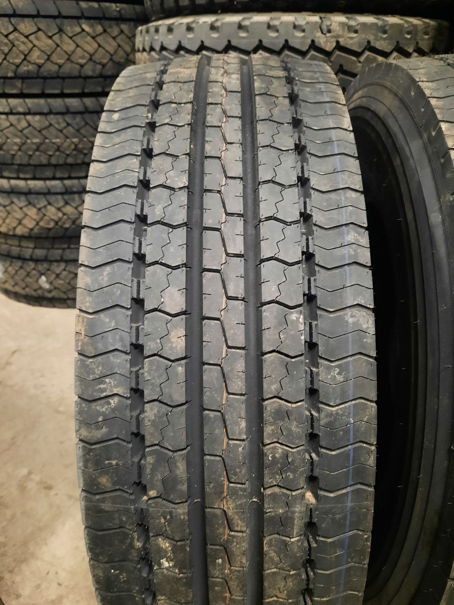 Opony nowe 315/70 R22,5 Dunlop SP 346 Plus Prowadząca