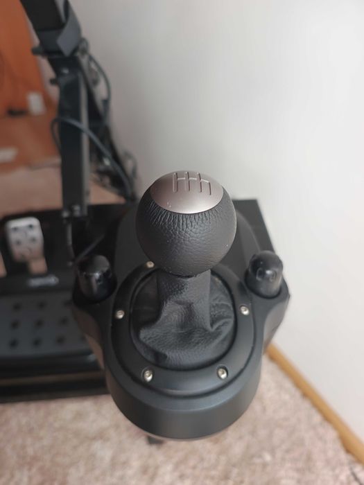 Zestaw Logitech G29 Driving Force + Shifter + Stojak – Stan idealny!