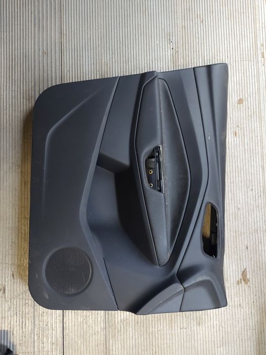 Boczek Tapicerka Prawa Lewa Ford Kuga II