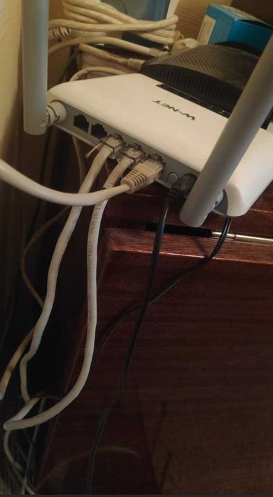 Роутер W-NET u700