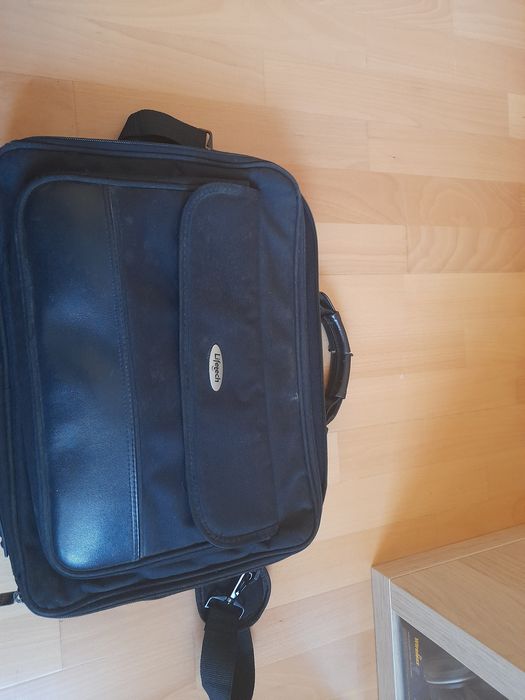 Portátil com algumas teclas avariadas e touch vendo a melhor oferta