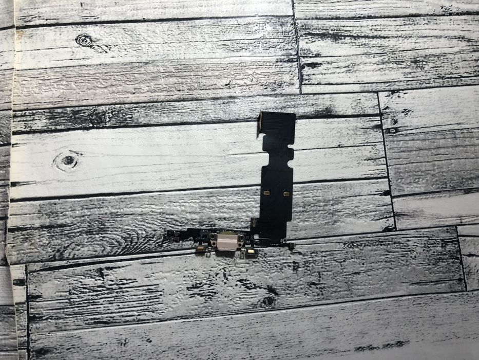 Плата шлейф зарядки iPhone 8 plus