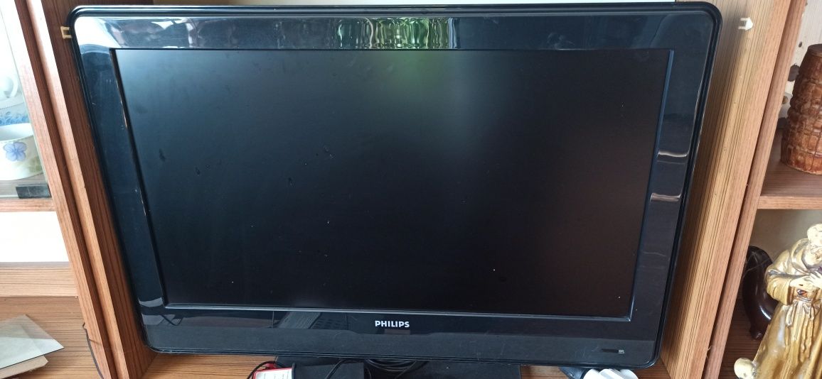 Telewizor Philips 32 + dekoder dvbt3