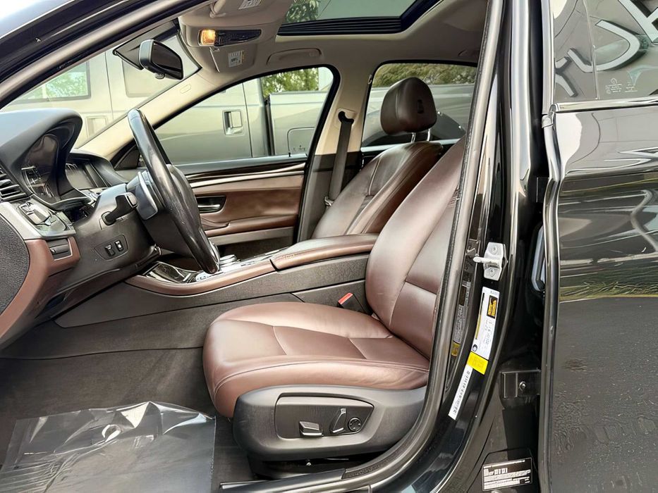 BMW 5 Series      2016