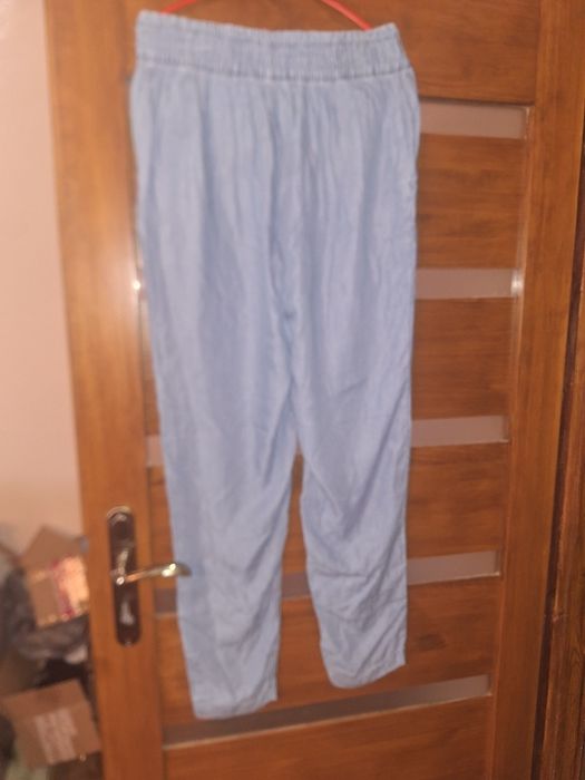 Spodnie damskie Reserved rozmiar L 100%Lyocell stan bardzo dobry.