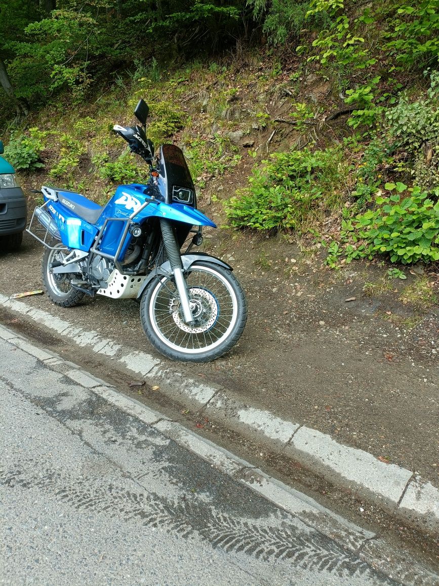 Sprzedam Suzuki dr800BigS 11500(cena do końca tygodnia)