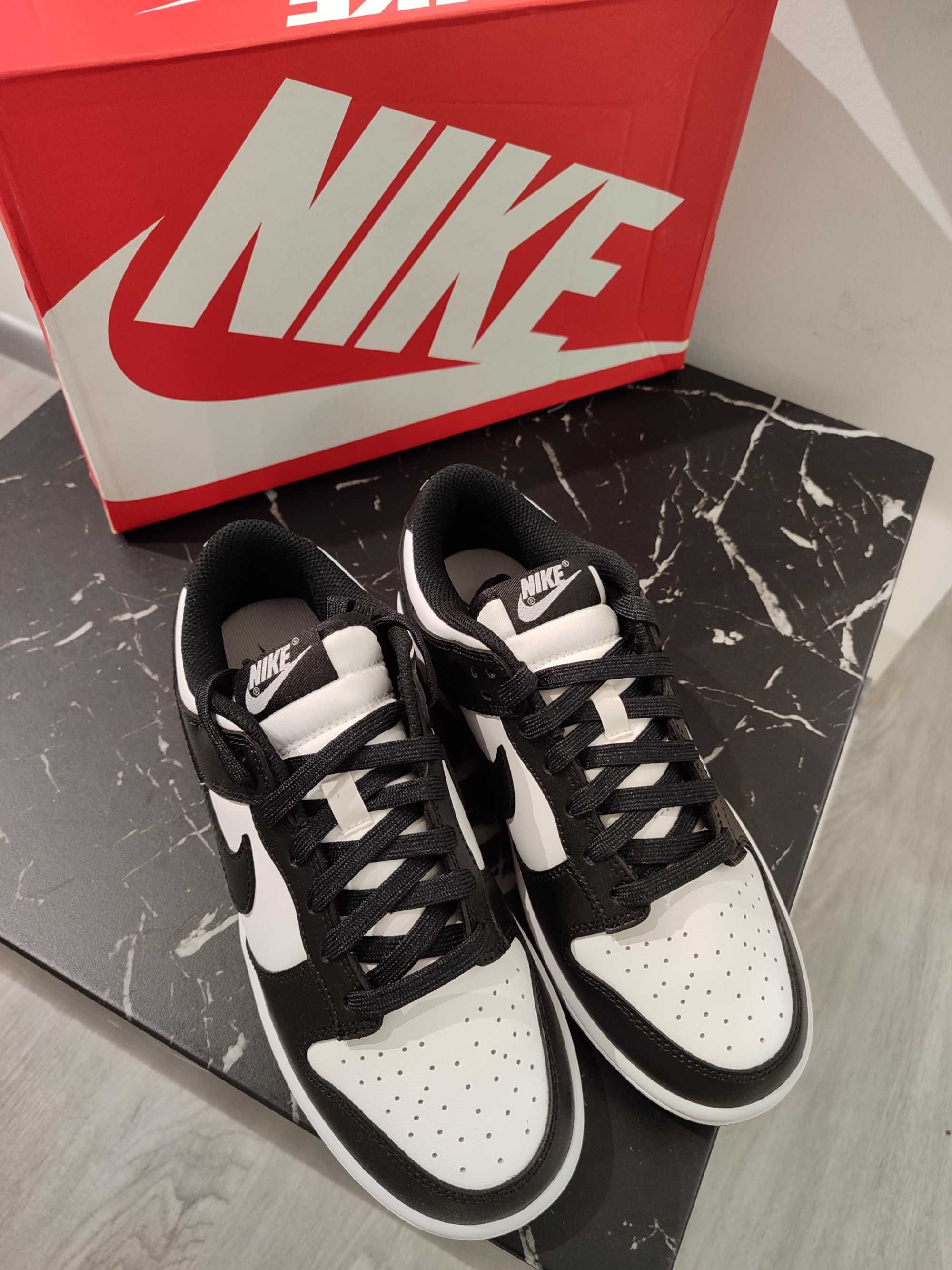Кросівки NIKE Dunk Low Retro White Black