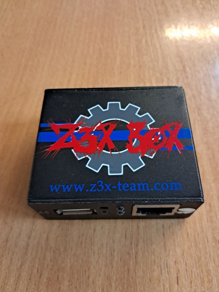 Программатор для телефонов Z3X Box Samsung
