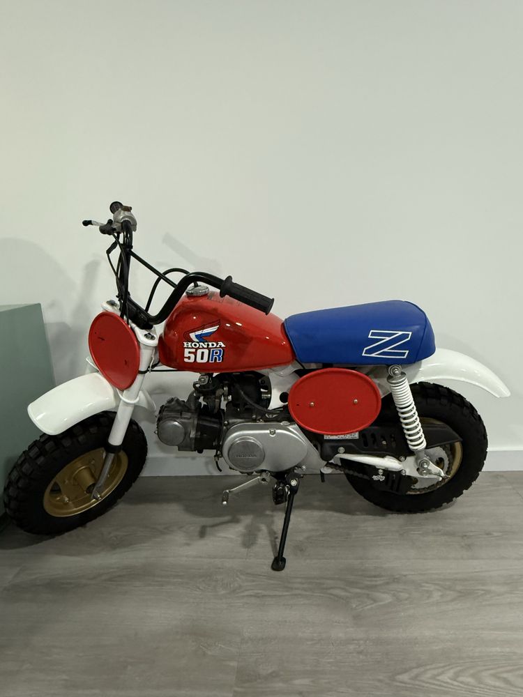 Honda Z50 R de 1987 e honda MR 50 baby elsinore 1974