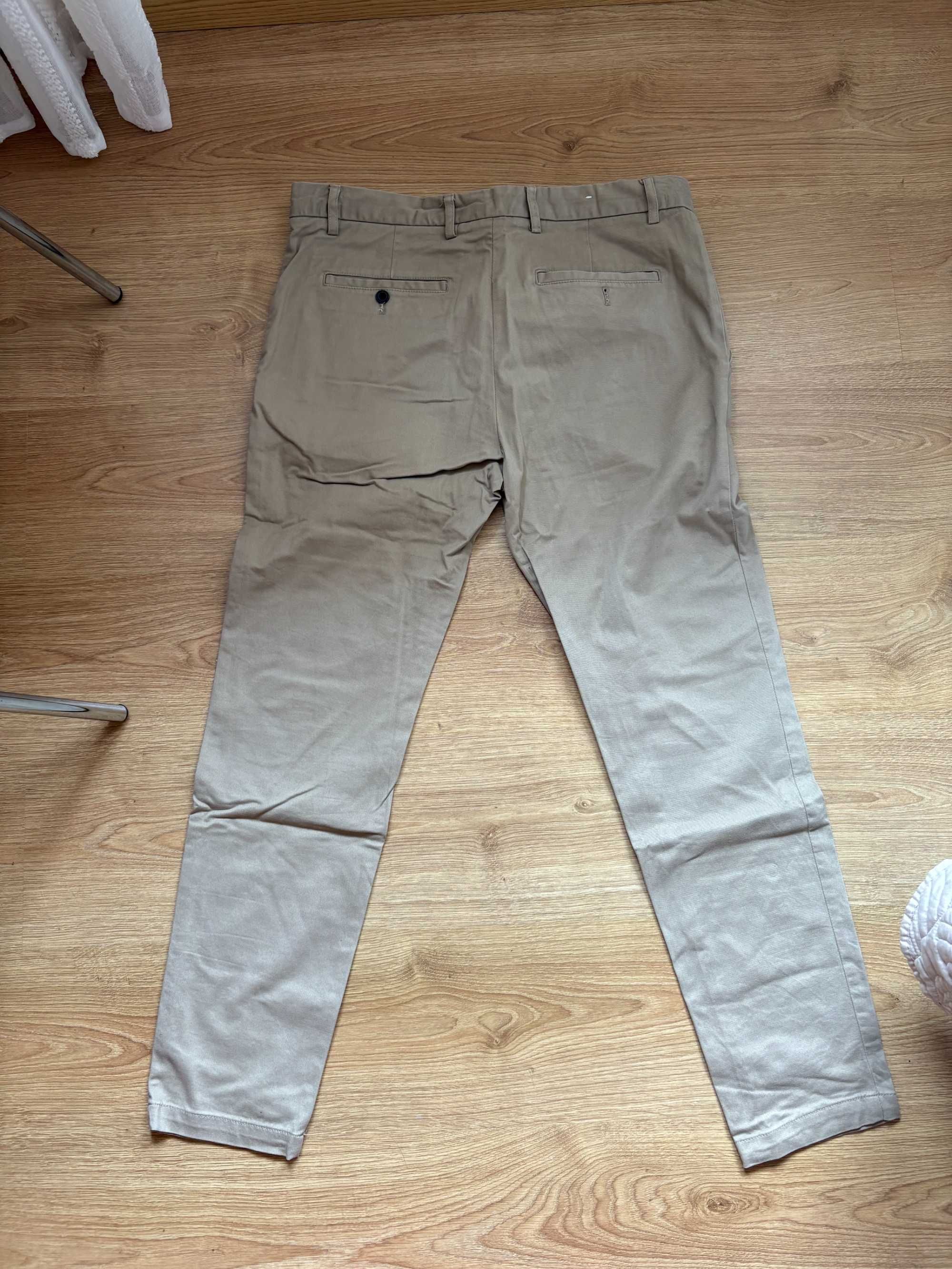 Calças Beges Zara Homem